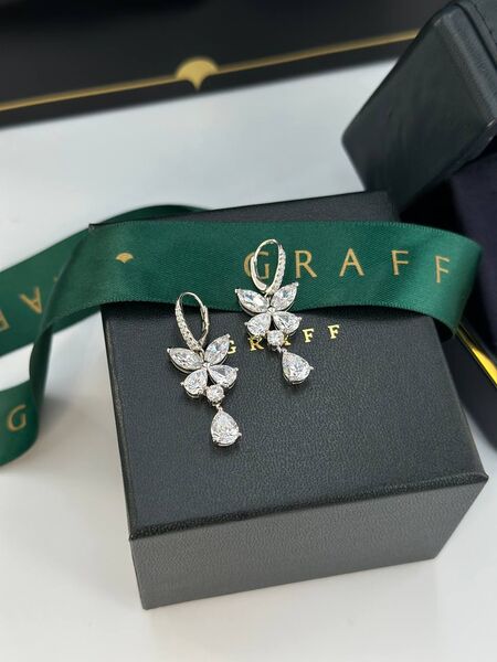 Серьги Graff g1672032-1