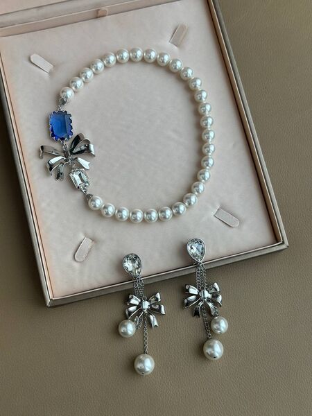 Серьги клипсы с бантом и жемчугом Alessandra Rich z0310287-1-4