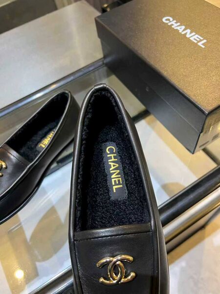 Женские лоферы Gucci кожа черный w0456588-1-4