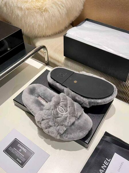 Меховые тапочки Chanel женский натуральный мех графитовый e9937542-1-5