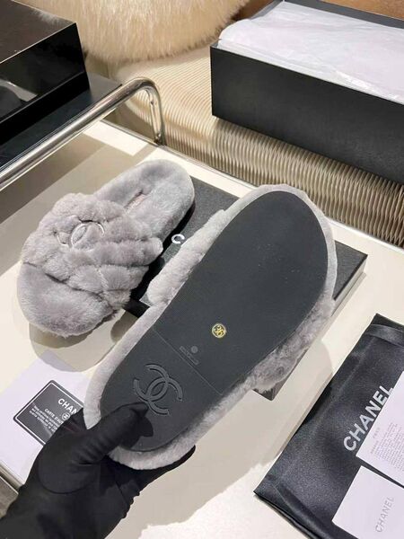 Меховые тапочки Chanel женский натуральный мех графитовый e9937542-1-4