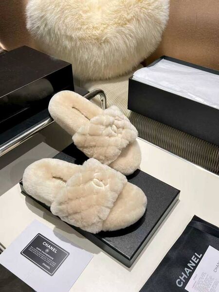 Меховые тапочки Chanel женский натуральный мех y3340204-1-2