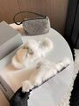 Меховые тапочки Balenciaga женский натуральный мех белый k0130657-1-4