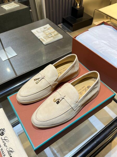 Лоферы Loro Piana женский замша бежевый k7095652-1-2