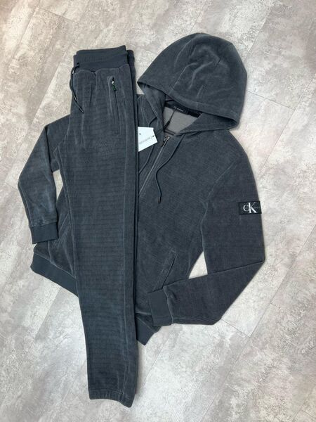 Костюм мужской Calvin Klein Jeans мужской графитовый y3329927-1