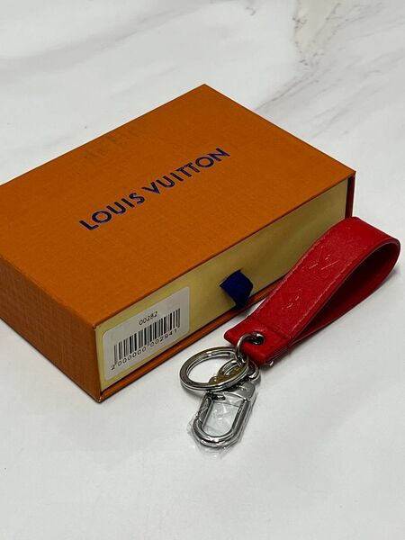 Брелок Louis Vuitton e8468382-1