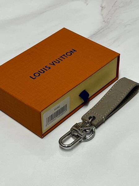 Брелок Louis Vuitton кожа графитовый k1217563-1-2