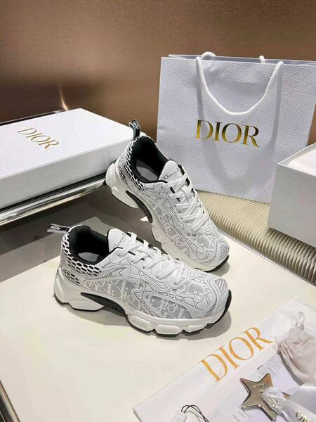 Кроссовки Christian Dior женский текстиль белый o8493151-1