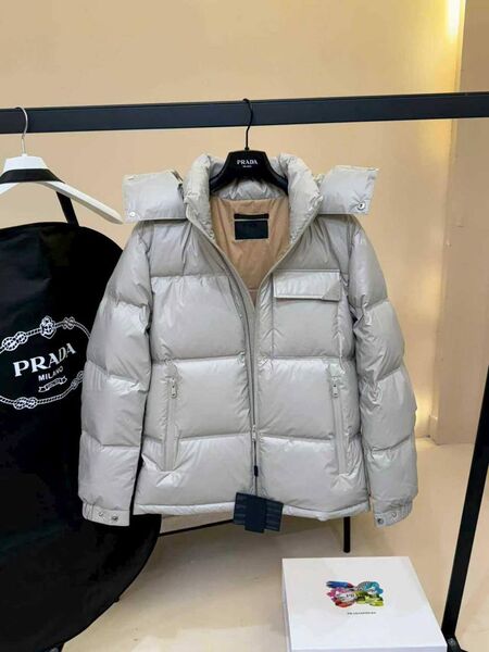 Пуховик женский Prada женский пух перо графитовый r7922269-1-3