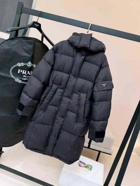 Пуховик женский Prada женский пух перо черный w2111644-1-2