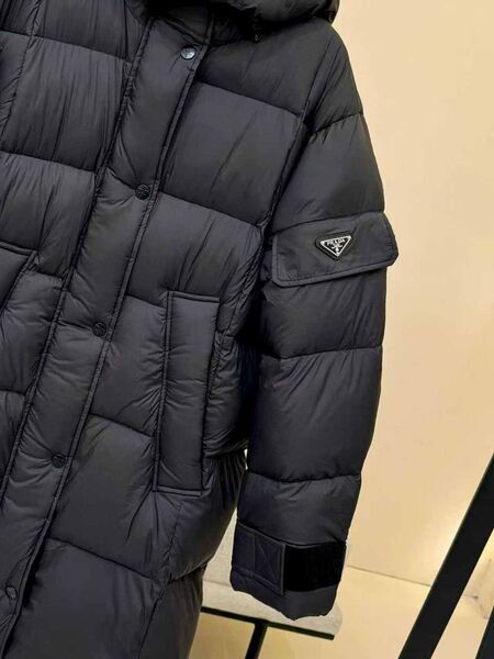 Пуховик женский Prada женский пух перо черный w2111644-1-5