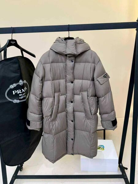Пуховик женский Prada b6481978-3
