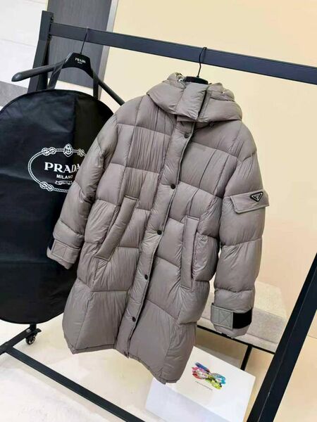 Пуховик женский Prada женский пух перо графитовый b6481978-1-4