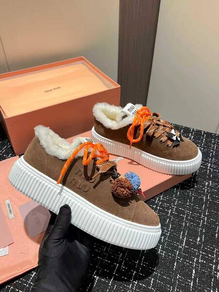 Кроссовки Miu Miu женский замша бежевый s3196936-1