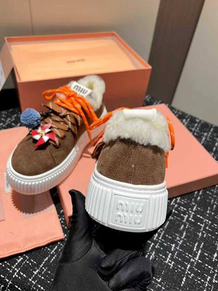 Кроссовки Miu Miu женский замша бежевый s3196936-1-4
