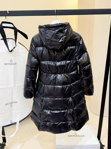 Пуховик женский Moncler женский пух перо черный z4154738-1-2