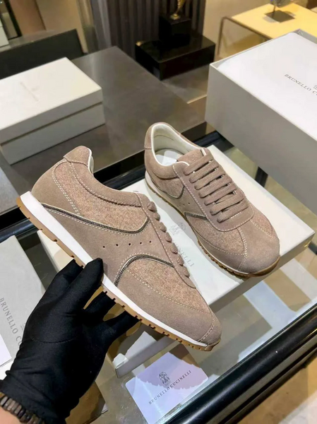 Женские кроссовки Brunello Cucinelli женский замша бежевый y7995621-1