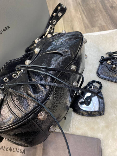 Сумка Balenciaga женский кожа черный 97051-2