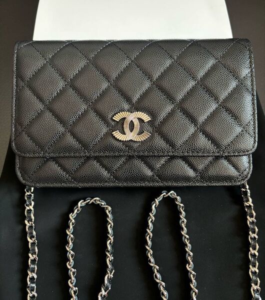 Сумка Chanel женский кожа черный 196539