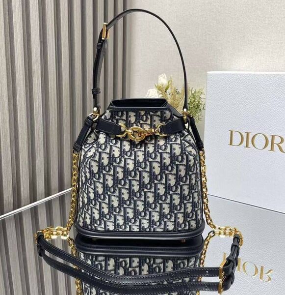 Сумка Christian Dior женский кожа черный 157342