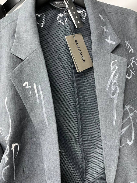 Пиджак Balenciaga женский графитовый 182976-2