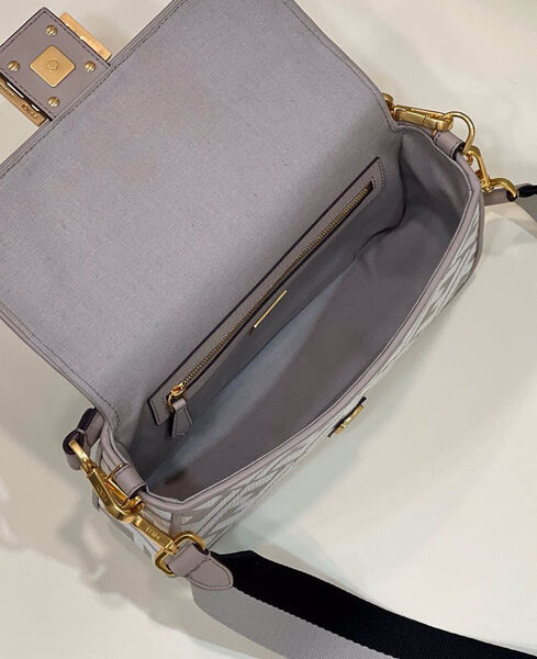 Сумка Fendi Baguette женский кожа графитовый 142103-4