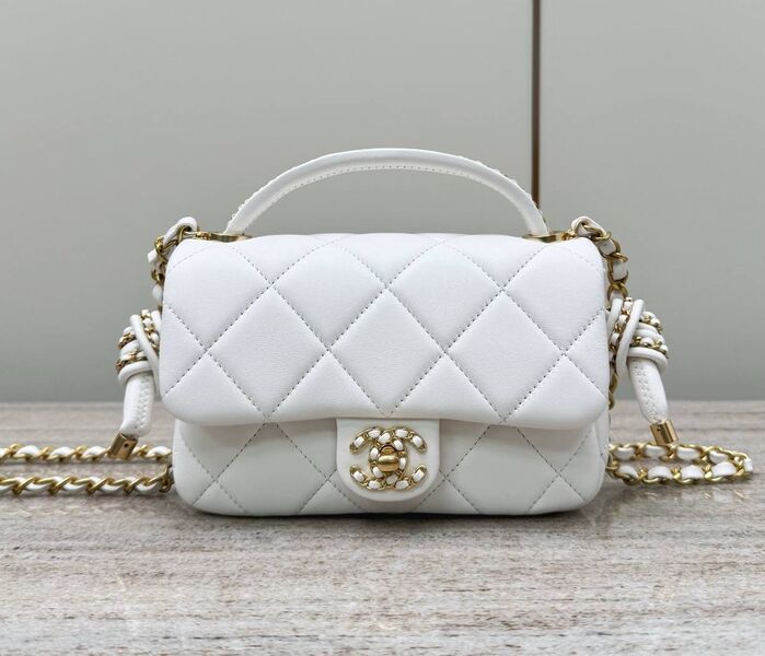 Сумка Chanel женский кожа белый 181621
