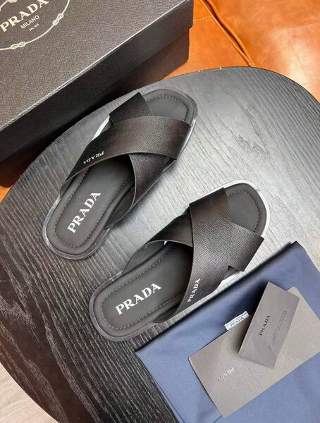 Мужские шлепки Prada мужской кожа черный 135344-5