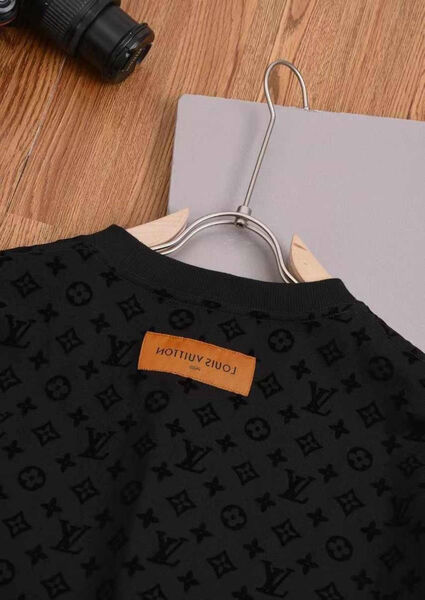 Мужская футболка Louis Vuitton мужской черный 172898-6