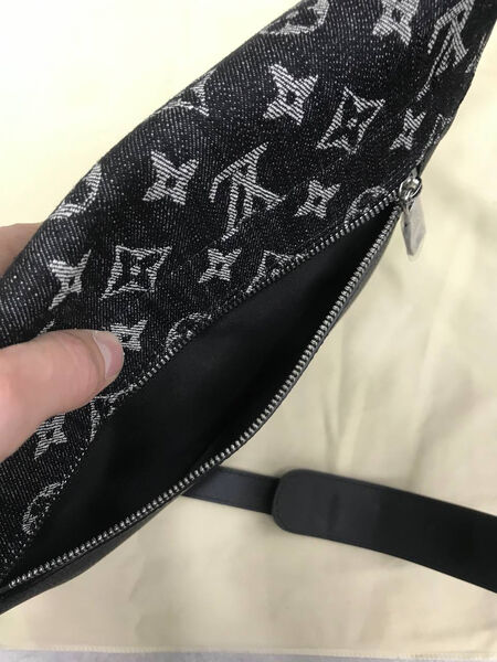 Мужская сумка мессенджер Louis Vuitton мужской кожа черный 42916-9