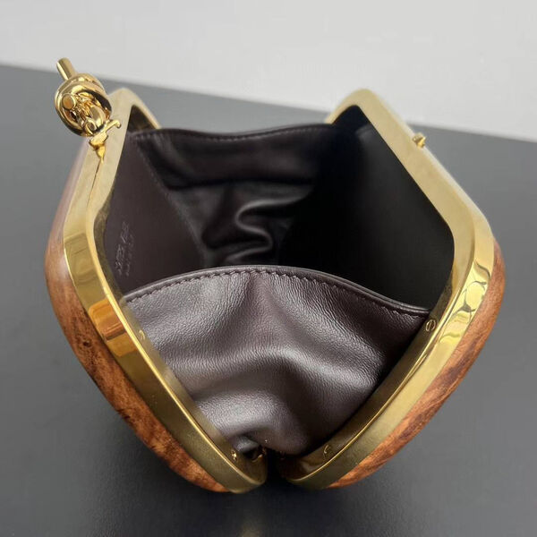Клатч Bottega Veneta женский бежевый 201374-4