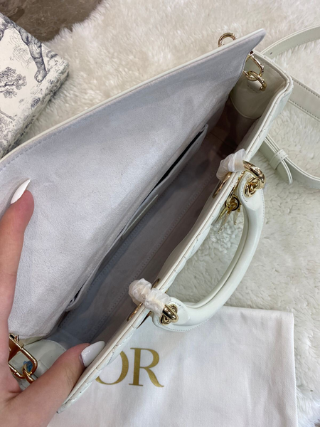 Сумка Christian Dior Lady женский кожа белый 74235-3