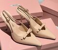 Туфли Miu Miu женский кожа бежевый 146877-1