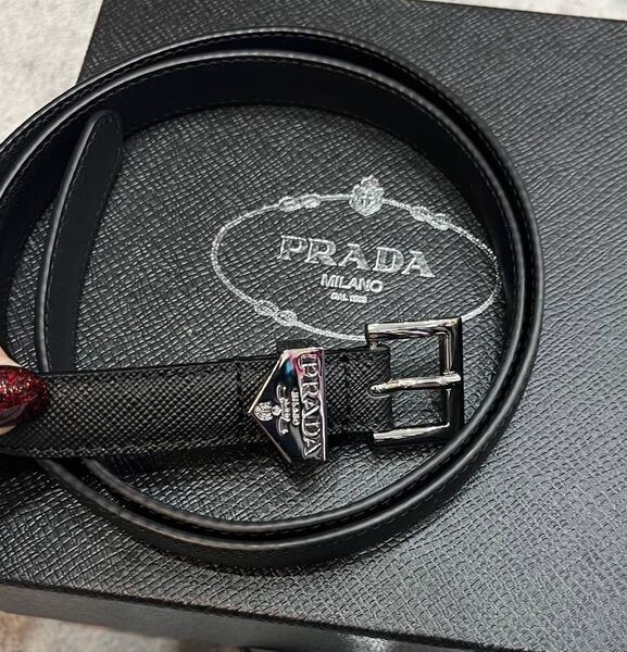 Женский ремень Prada женский кожа черный 143598
