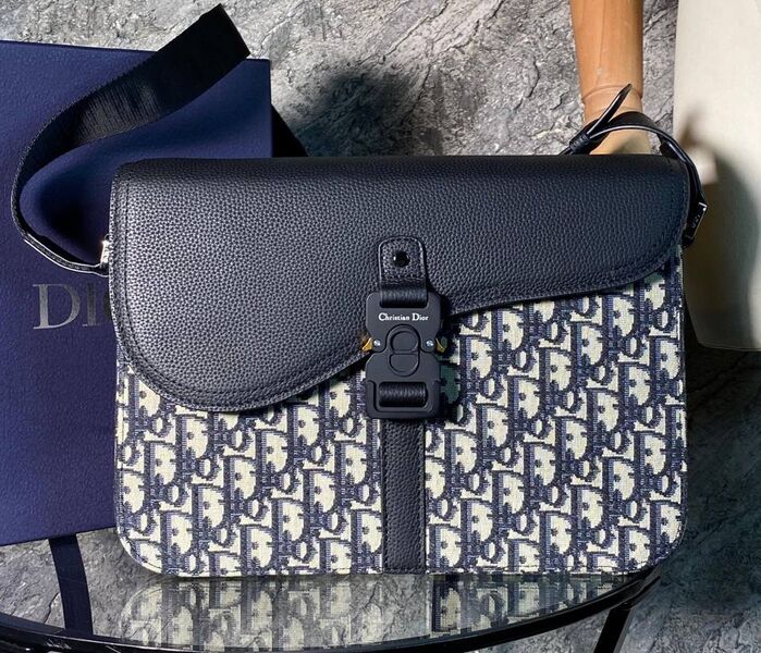 Мужская сумка мессенджер Christian Dior мужской кожа черный 133569