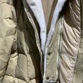 Пуховик Brunello Cucinelli женский бежевый 62304-3