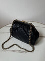 Сумка Chanel женский кожа черный 157332-2