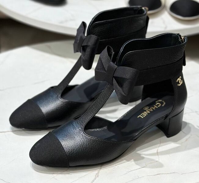 Туфли Chanel женский кожа черный 139650