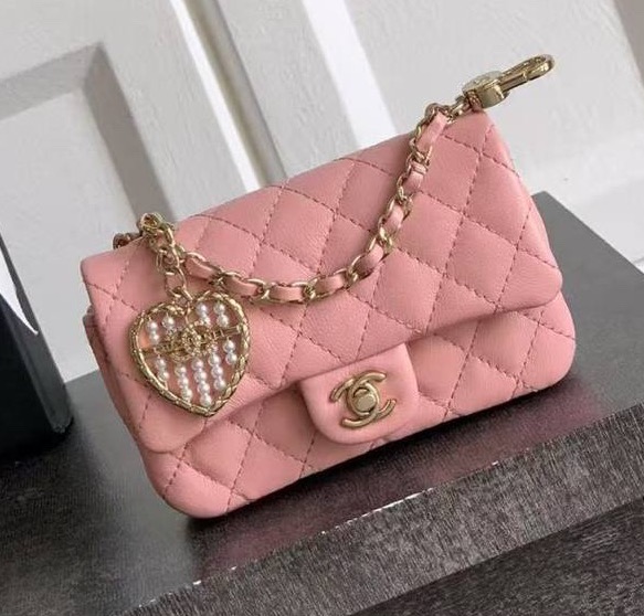 Сумка Chanel Micro женский кожа розовый 195956