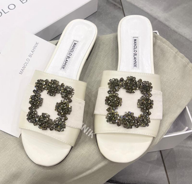 Шлепки Manolo Blahnik женский текстиль белый 89851