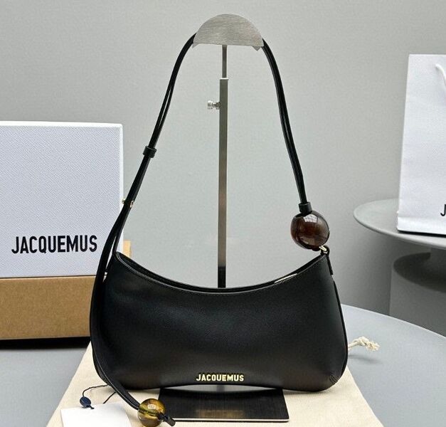 Сумка Jacquemus женский кожа черный 149401