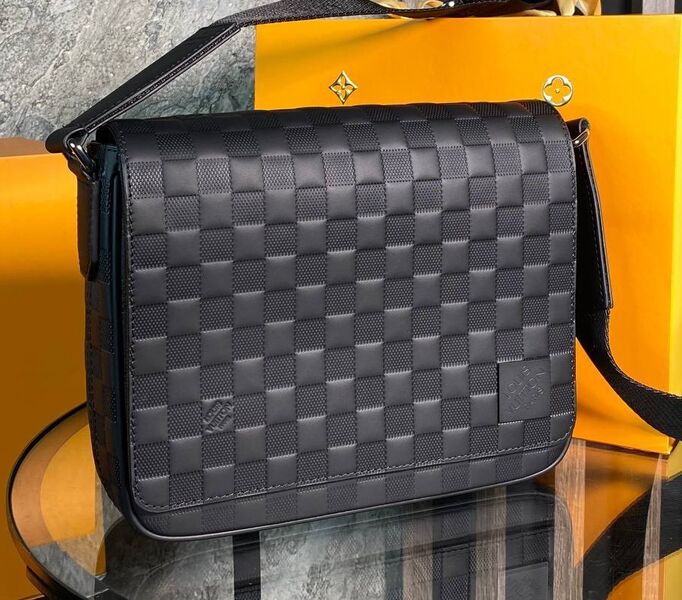 Мужская сумка мессенджер Louis Vuitton мужской кожа черный 129945