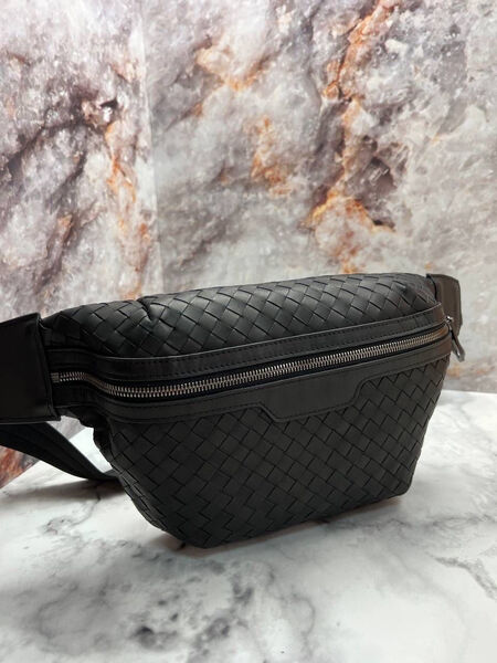 Мужская сумка слинг Bottega Veneta мужской кожа черный 113483-2