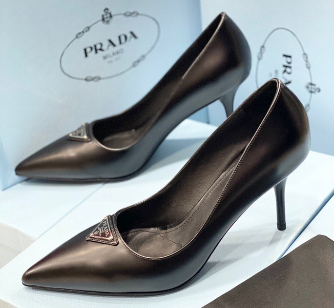 Туфли Prada женский кожа черный 80975