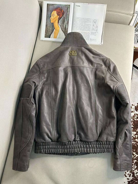 Куртка Balenciaga женский кожа черный 159405-6
