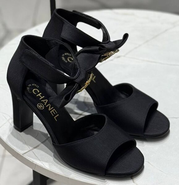 Босоножки Dolce & Gabbana женский текстиль черный 172743