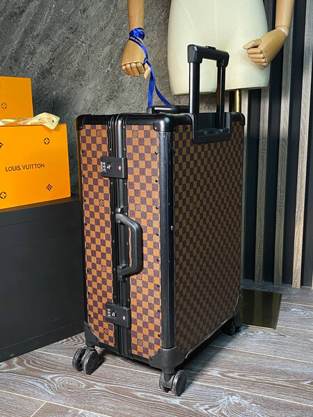 Чемодан Louis Vuitton женский канва 151645-3