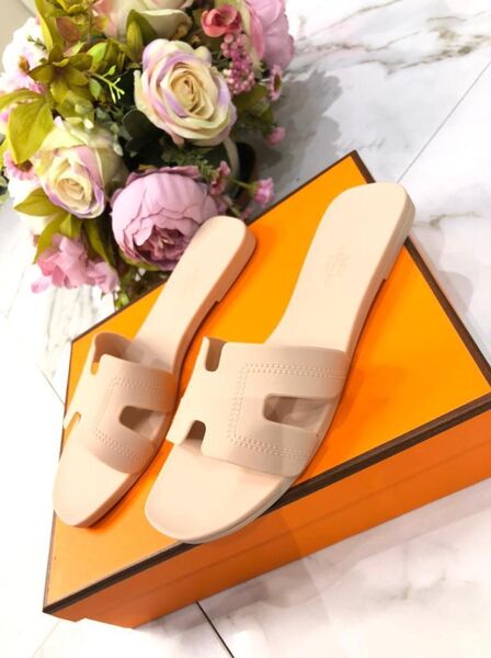 Шлепки Hermès женский бежевый 89329-2