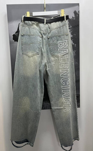 Джинсы Balenciaga женский джинса графитовый 190783-2