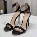 Босоножки Gianvito Rossi женский кожа swift черный,серебристый 157002